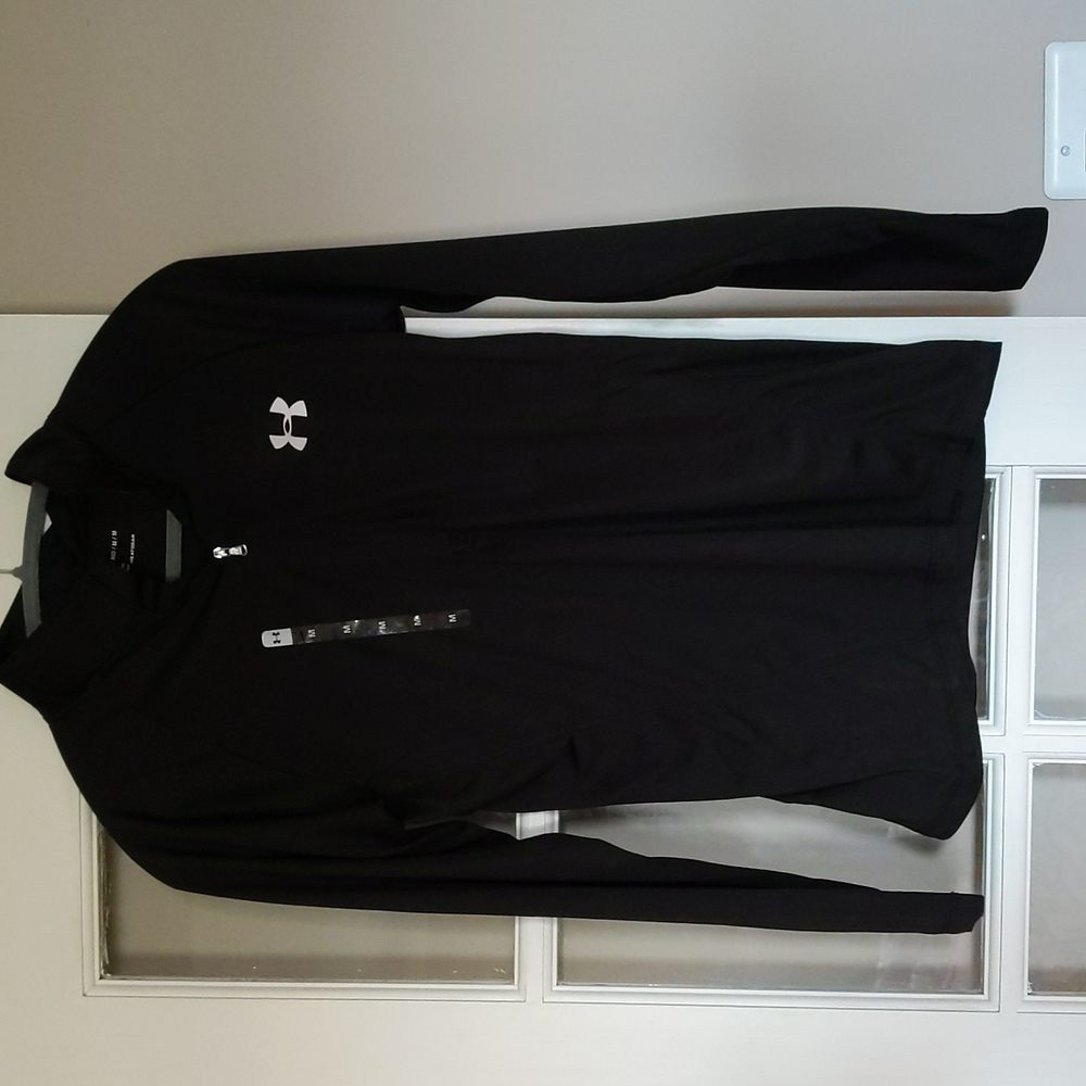 Under Armour black 1/2 zip new with tags